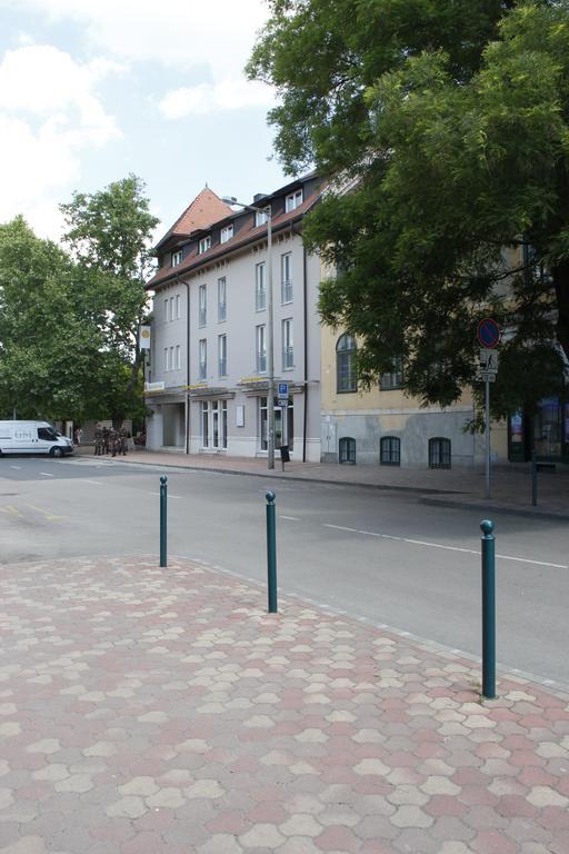 Szent Gellért Hostel Székesfehérvár Exterior foto